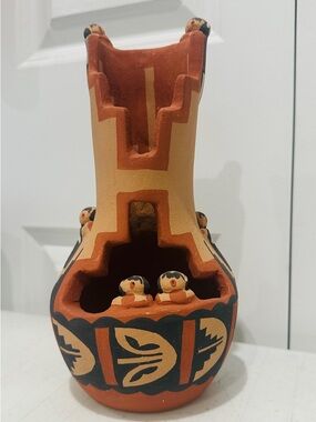 Native American Jemez Pueblo Storyteller Pottery Figurine Vase Rare
